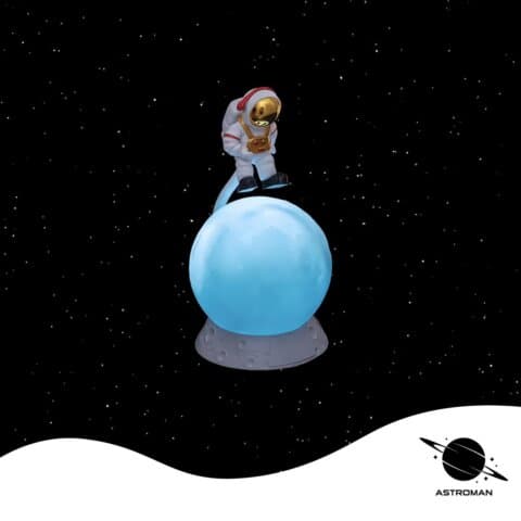 Cosmonaut Moon Lamp